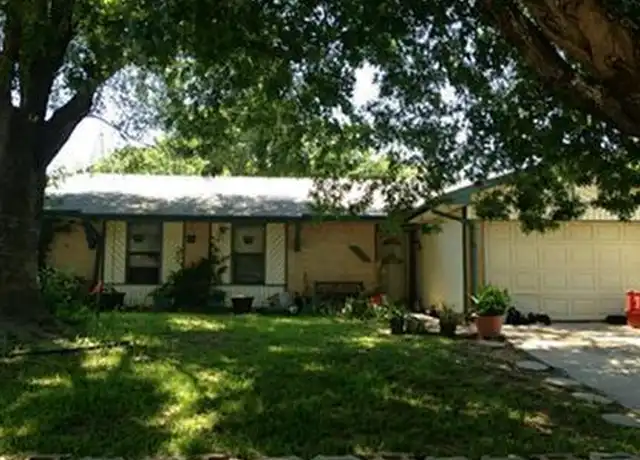 Property at 1702 Nueces Dr, Garland, TX, 75040, 4 beds, 2 baths, [object Object]