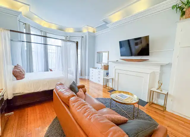 Property at 337 Beacon St Unit 2, Boston, MA, 02116, 0 beds, 1 bath, [object Object]