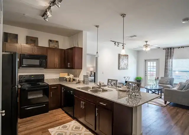 Property at Crenshaw Grand - 5400 Crenshaw Rd, Pasadena, TX, 77505, 1-2 bed, 1-2 bath, [object Object]