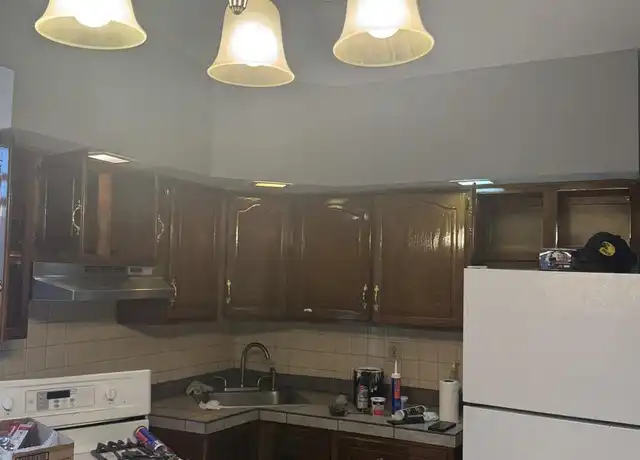 Property at 5713 S Sacramento Ave Unit 2, Chicago, IL, 60629, 2 beds, 1 bath, [object Object]