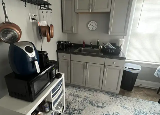 Property at 300 Seminary Ave Unit 2, Greensburg, PA, 15601, 2 beds, 1 bath, [object Object]