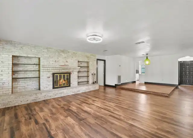 Property at 826 Seacliff Dr, Houston, TX, 77062, 3 beds, 2 baths, [object Object]