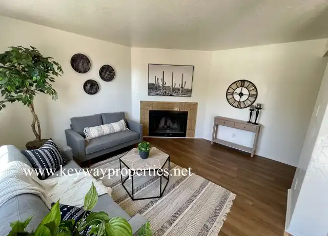 Property at 1000 Meadowlark Ct SE Apt 4, Rio Rancho, NM, 87124, 2 beds, 1 bath, [object Object]