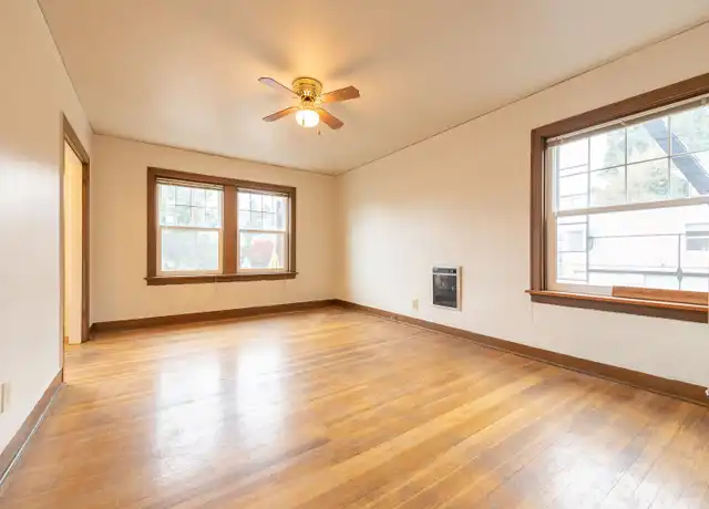 Property at 1210 SE 20th Ave Unit 203, Portland, OR, 97214, 1 bed, 1 bath, [object Object]