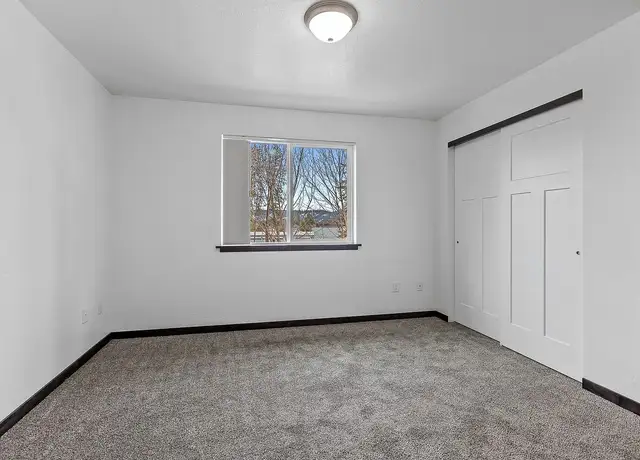 Photo of 128 W Neider Ave, Coeur d'Alene, ID 83815