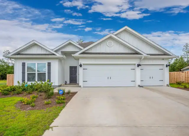 Property at 125 Hobson Ave, Crestview, FL, 32539, 4 beds, 3 baths, [object Object]