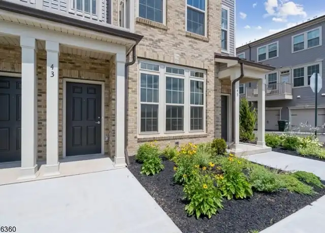 Property at 43 S Davenport St, Somerville, NJ, 08876, 2 beds, 2 baths, [object Object]