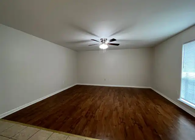Property at 130 Oyster Creek Dr Unit OYS3010, Lake Jackson, TX, 77566, 2 beds, 1 bath, [object Object]