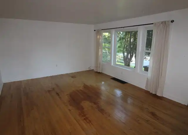 Property at 2185 44th St Unit C, Los Alamos, NM, 87544, 3 beds, 1 bath, [object Object]
