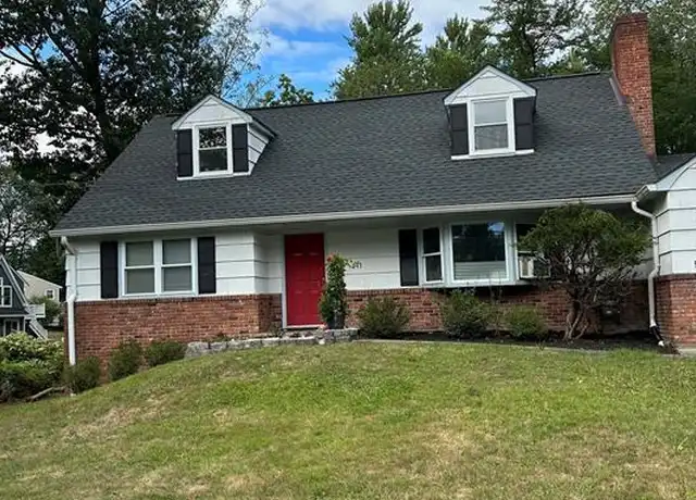 Property at 947 E Glen Ave, Ridgewood, NJ, 07450, 4 beds, 2 baths, [object Object]