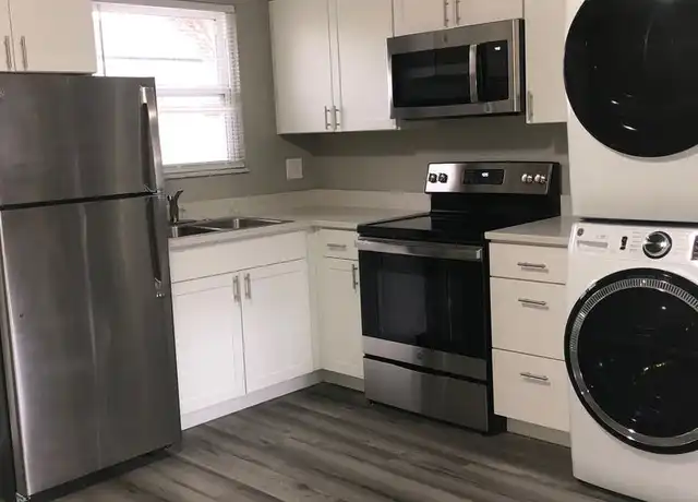 Property at 207 John St Unit 207C, Troy, MO, 63379, 2 beds, 1 bath, [object Object]