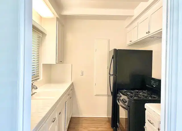 Property at 148 W Maple St Unit 146, San Diego, CA, 92103, 1 bed, 1 bath, [object Object]