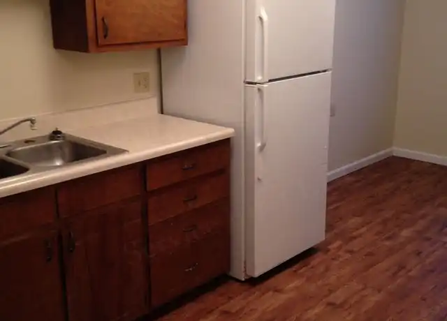 Property at 307 E Hackberry St Unit B3, Fayette, MO, 65248, 1 bed, 1 bath, [object Object]