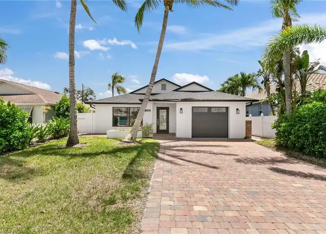 Property at 646 109th Ave N, Naples, FL, 34108, 4 beds, 2 baths, [object Object]