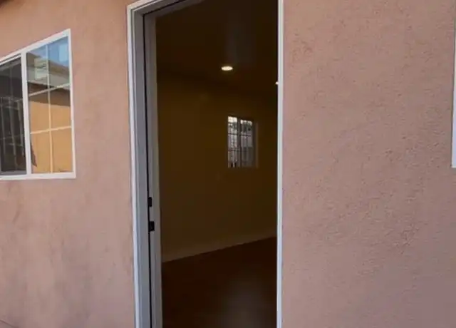 Property at 1052 W 109th Pl Unit 1/2, Los Angeles, CA, 90044, 0 beds, 1 bath, [object Object]