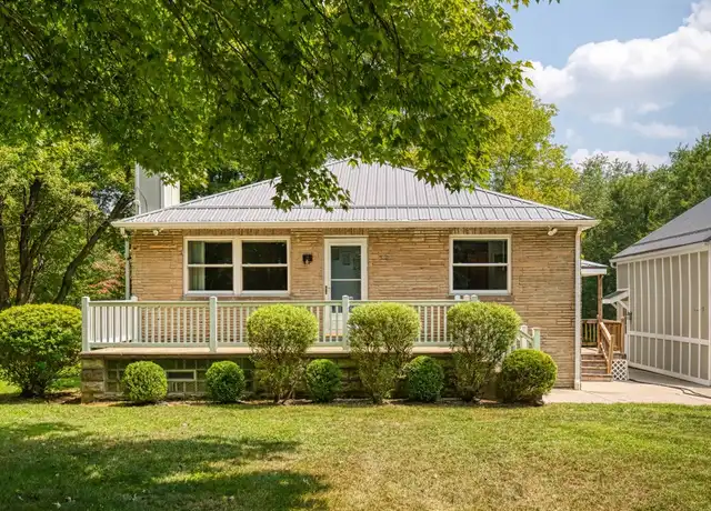 Property at 492 Center Grange Rd, Monaca, PA, 15061, 3 beds, 1.5 baths, [object Object]