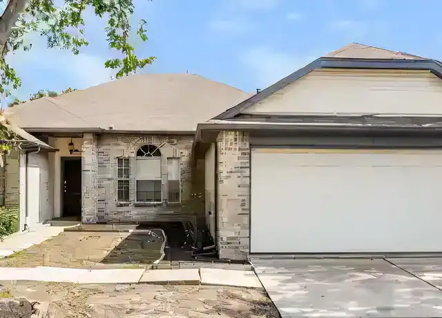 Property at 19010 Dee Woods Dr, Humble, TX, 77346, 3 beds, 2 baths, [object Object]