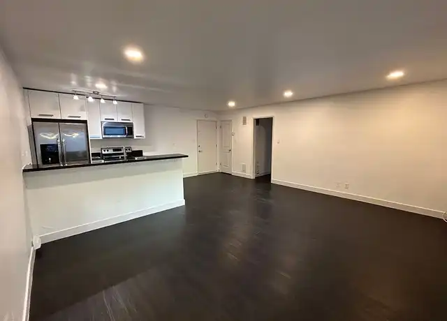 Property at 8440 Fountain Ave, West Hollywood, CA, 90069, 1 bed, 1 bath, [object Object]