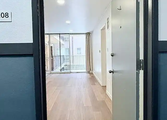 Property at 8440 Fountain Ave, West Hollywood, CA, 90069, 1 bed, 1.5 baths, [object Object]