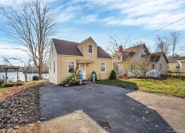 Property at 23 Shore Dr, Old Lyme, CT, 06371, 3 beds, 1.5 baths, [object Object]