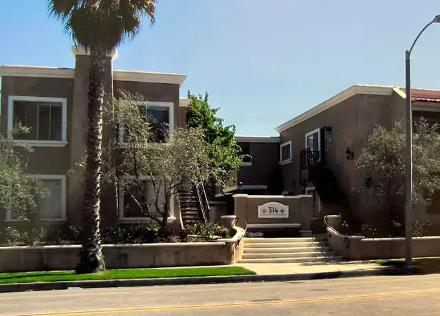 Property at 314 18th St Unit L, Huntington Beach, CA, 92648, 2 beds, 2 baths, [object Object]