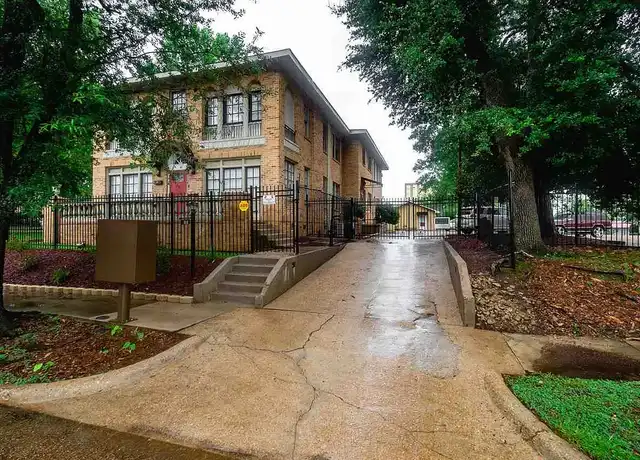 Property at 814 N Congress St Unit 9, Jackson, MS, 39202, 1 bed, 1 bath, [object Object]