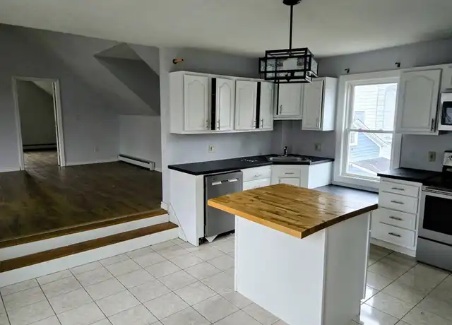 Property at 76 Plain St Unit 2, Taunton, MA, 02780, 1 bed, 1 bath, [object Object]