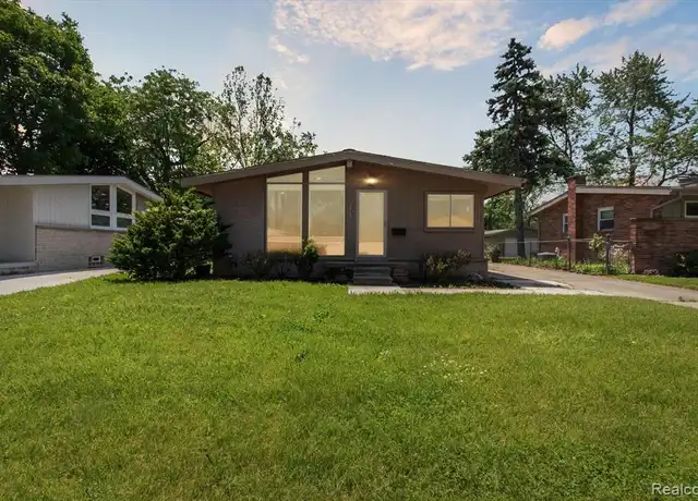 Property at 2017 Nakota Rd, Royal Oak, MI, 48073, 3 beds, 2 baths, [object Object]