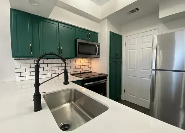 Property at Four Park Place - 1113 Banister Ln, Austin, TX, 78704, 1-2 bed, 1-1.5 bath, [object Object]