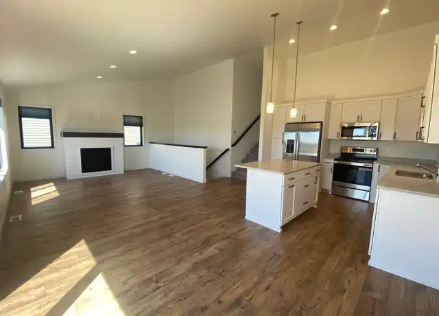 Property at 3709 50th St S, Fargo, ND, 58104, 3 beds, 3 baths, [object Object]