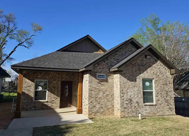 Property at 1399 W 2nd St, Tyler, TX, 75701, 3 beds, 2 baths, [object Object]