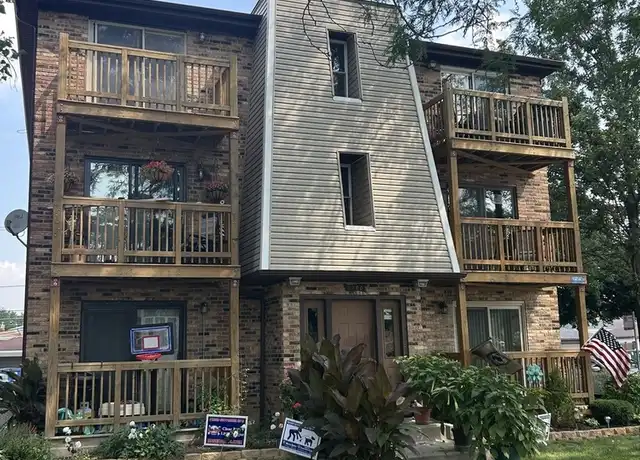 Property at 6700 W 64th Pl Unit 3W, Chicago, IL, 60638, 2 beds, 1.5 baths, [object Object]
