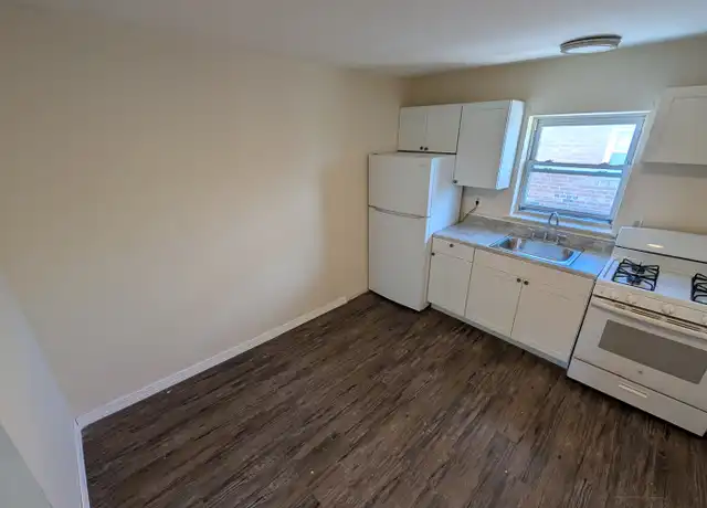 Property at 102 W Hudson St Unit 3-A, Long Beach, NY, 11561, 2 beds, 1 bath, [object Object]