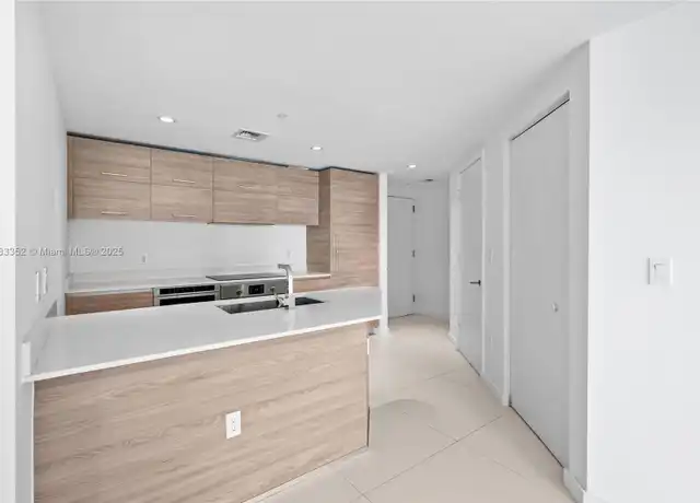 Property at 1300 S Miami Ave #1409, Miami, FL, 33130, 2 beds, 2.5 baths, [object Object]