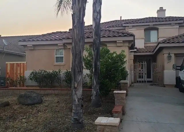 Property at 200 N California St, Lake Elsinore, CA, 92530, 4 beds, 2.5 baths, [object Object]