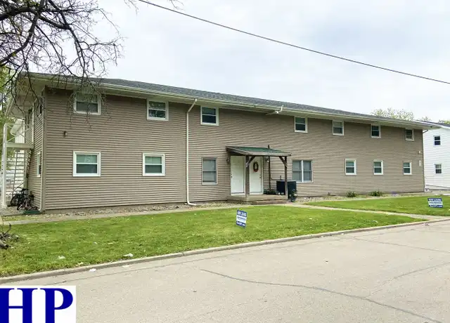 Property at 1107 3rd St Unit 2, Charleston, IL, 61920, 2 beds, 1 bath, [object Object]