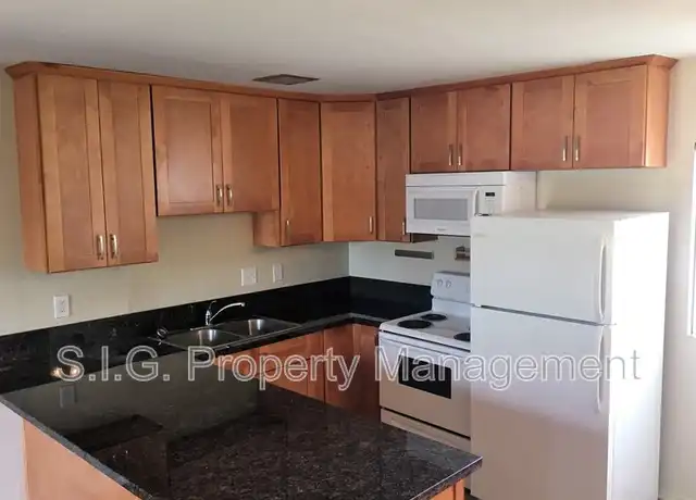 Property at 6930 Fulton Ave Unit 11, North Hollywood, CA, 91605, 1 bed, 1 bath, [object Object]