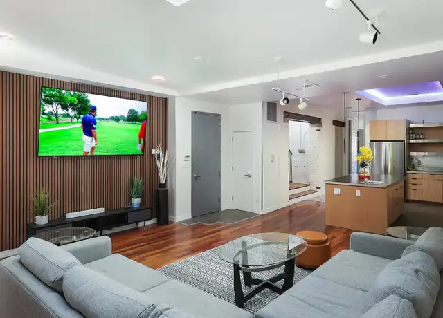 Property at 330 Montgomery St Unit 3, Jersey City, NJ, 07302, 3 beds, 2 baths, [object Object]