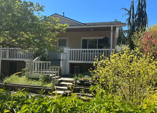 Property at 4020 Grand Ave, Everett, WA, 98201, 3 beds, 2 baths, [object Object]