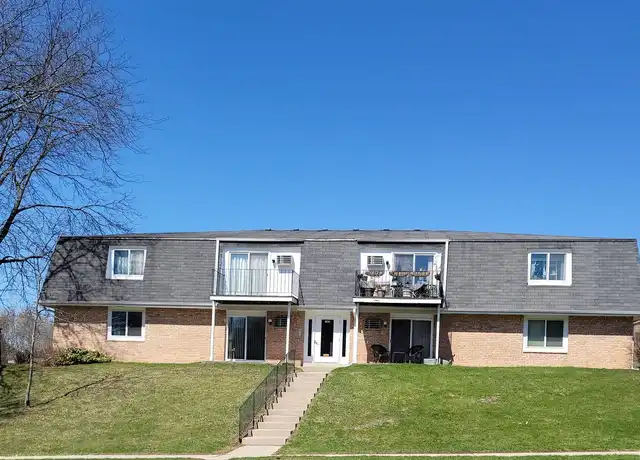 Property at 1393 Meadowcreek Dr Unit 06, Pewaukee, WI, 53072, 2 beds, 1 bath, [object Object]
