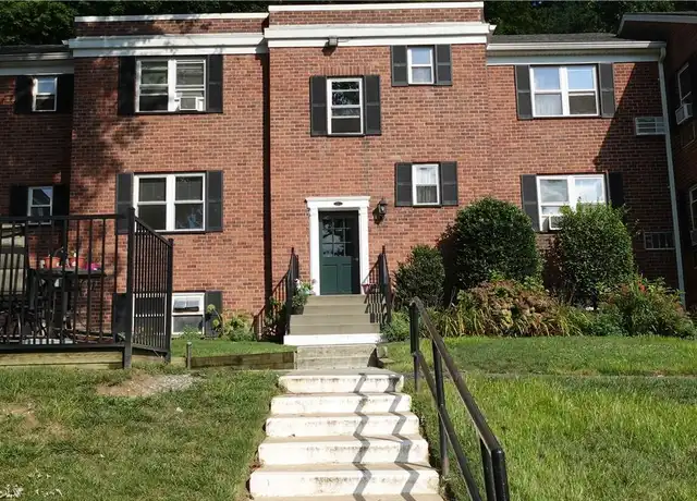 Property at 129-2 S Highland Ave Unit C4, Ossining, NY, 10562, 3 beds, 2 baths, [object Object]