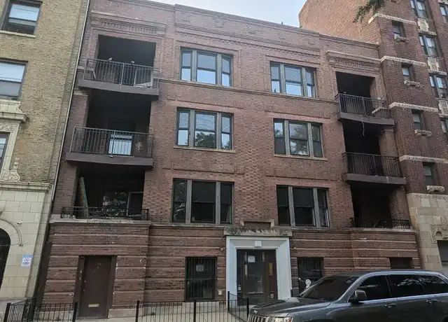 Property at 616 W Patterson Ave Unit 2, Chicago, IL, 60613, 3 beds, 2 baths, [object Object]