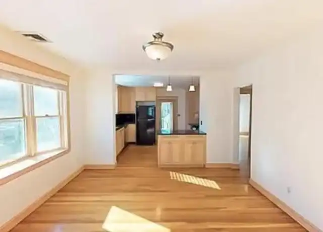 Property at 192 Springvale Ave, Everett, MA, 02149, 3 beds, 1 bath, [object Object]