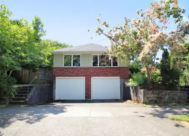 Property at 4118 SE Yamhill St Unit 4118, Portland, OR, 97214, 2 beds, 1.5 baths, [object Object]