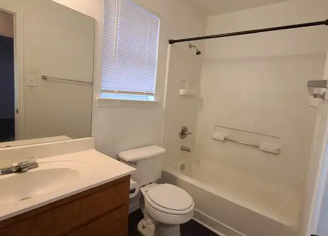 Property at 138 Antelope Ln, Copperas Cove, TX, 76522, 3 beds, 1 bath, [object Object]