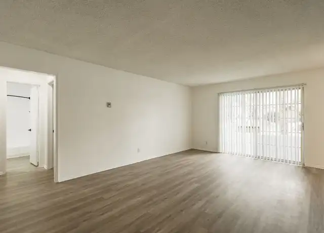 Property at 18424 Halsted St Unit 17, Northridge, CA, 91325, 1 bed, 1 bath, [object Object]