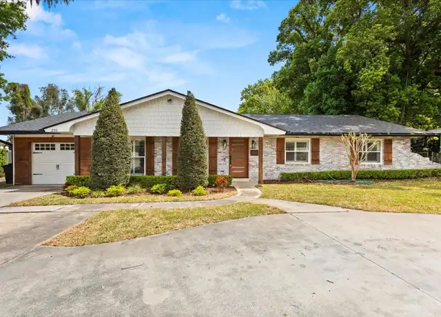 Property at 201 Cedarwood Dr, Maitland, FL, 32751, 3 beds, 2 baths, [object Object]