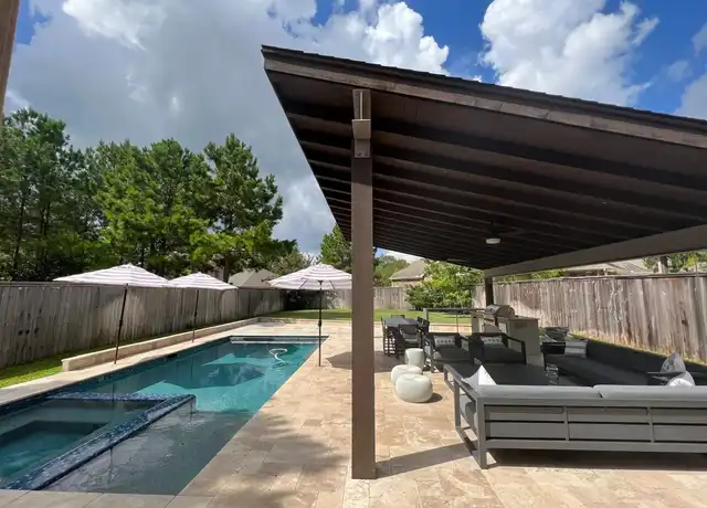 Property at 7 Blue Violet Ct, Tomball, TX, 77375, 5 beds, 4.5 baths, [object Object]