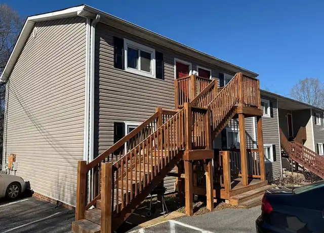Property at 1326 N Frye Ave Unit I, Newton, NC, 28658, 2 beds, 1 bath, [object Object]