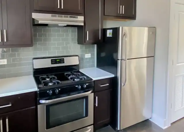 Property at 1948 W # Unit Nelson St unit, Chicago, IL, 60618, 2 beds, 1 bath, [object Object]
